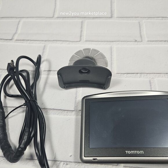 TomTom One XL 4S00.008 GPS Bluetooth Navigator Touch Screen 4.3" Maps Tom Tom - Picture 3 of 16